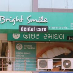 Discover Your Perfect Smile with the Best Dentist Near Me Ahmedabad – Bright Smile Dental Care